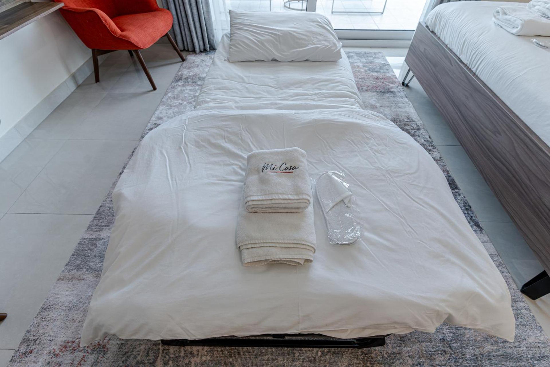 Spacious I Skyline View I Sleeps 3 Dubai